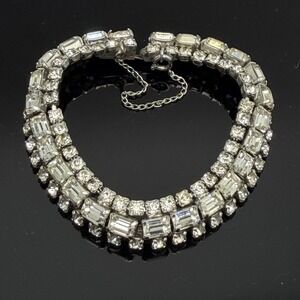 READ Vintage KRAMER Bracelet White Rhinestone Baguettes Signed 6.75"